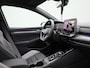 Volkswagen Golf 1.5 eHybrid GTE 272 PK | Volledig Lederen Stoelen | Panoramadak | Plug-In | Sport Pakket | 18 Inch Lichtmetaal | Navigatie | Head-Updisplay | Trekhaak Inklapbaar | Digital Cockpit Pro | Keyless | Stoelverwarming | Black Style Pakket | Stuurwielverwarming