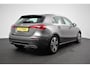 Mercedes-Benz A-klasse 200 163pk Automaat Progressive Navigatie Camera Lane Assist Stoelverwarming LED DAB Keyless Go Lichtmetalen Velgen