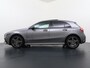 Mercedes-Benz A-klasse 250 e AMG Line | Panorama - Schuifdak | Trekhaak Wegklapbaar | Verwarmd Stuurwiel | Smartphone Integratie | Dodehoekl Assistent | Night Pakket | Klasse 3 Alarm