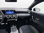 Mercedes-Benz A-klasse 250 e AMG Line | Panorama - Schuifdak | Trekhaak Wegklapbaar | Verwarmd Stuurwiel | Smartphone Integratie | Dodehoekl Assistent | Night Pakket | Klasse 3 Alarm