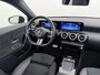 Mercedes-Benz A-klasse 250 e AMG Line | Panorama - Schuifdak | Trekhaak Wegklapbaar | Verwarmd Stuurwiel | Smartphone Integratie | Dodehoekl Assistent | Night Pakket | Klasse 3 Alarm