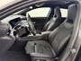 Mercedes-Benz A-klasse 250 e AMG Line | Panorama - Schuifdak | Trekhaak Wegklapbaar | Verwarmd Stuurwiel | Smartphone Integratie | Dodehoekl Assistent | Night Pakket | Klasse 3 Alarm