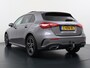 Mercedes-Benz A-klasse 250 e AMG Line | Panorama - Schuifdak | Trekhaak Wegklapbaar | Verwarmd Stuurwiel | Smartphone Integratie | Dodehoekl Assistent | Night Pakket | Klasse 3 Alarm
