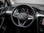 Volkswagen Passat 1.4 TSI GTE Highline | Trekhaak | 360° Camera | ACC | Dealer Onderhouden