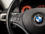 BMW 3-Serie Touring 316i Sportline (YOUNGTIMER, NAVIGATIE, CLIMATE, SPORTSTOELEN, PARKEERSENSOREN, CRUISE, DAKRAILS, BLUETOOTH, NIEUWE APK, NIEUWSTAAT)