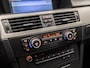 BMW 3-Serie Touring 316i Sportline (YOUNGTIMER, NAVIGATIE, CLIMATE, SPORTSTOELEN, PARKEERSENSOREN, CRUISE, DAKRAILS, BLUETOOTH, NIEUWE APK, NIEUWSTAAT)