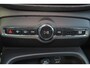 Volvo XC40 T3 Momentum Pro - Intellisafe Assist/Surround - Sensus Navi - LED-koplampen - Climate Control - Parkeercamera achter - Parkeersensoren v/a - Trekhaak semi elektrisch inklapbaar