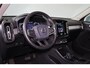 Volvo XC40 T3 Momentum Pro - Intellisafe Assist/Surround - Sensus Navi - LED-koplampen - Climate Control - Parkeercamera achter - Parkeersensoren v/a - Trekhaak semi elektrisch inklapbaar