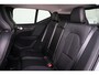 Volvo XC40 T3 Momentum Pro - Intellisafe Assist/Surround - Sensus Navi - LED-koplampen - Climate Control - Parkeercamera achter - Parkeersensoren v/a - Trekhaak semi elektrisch inklapbaar