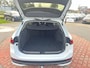 Volkswagen Passat Variant 1.5 eHybrid Business | Trekhaak | A-Camera | HUD | SOH 102% |
