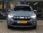 Dacia Jogger 1.6 Hybrid 140 Extreme 7p. AUTOMAAT / 19.000KM! / CAMERA / CRUISE / NAVI / CLIMATE / KEYLESS / PDC / PRIVACY GLASS / DAB / ARMSTEUN / APPLE CARPLAY / ANDROID AUTO / 16'' LMV