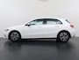 Mercedes-Benz A-klasse 160 Business Solution | Achteruitrij Camera | DAB+ Radio | Parkeersensoren Voor + Achter | Stoelverwarming | Navigatie