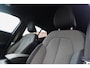 Volvo XC40 2.0 B4 Plus Dark | 2000 kg trekgewicht | Trekhaak | Stuur & Stoelverwarming | Pilot Assist | Elektrische Achterklep | Elektrische Stoelen | Google Services | Harman Kardon | 18 inch Licht Metaal