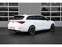 CUPRA Leon Sportstourer 1.4 e-Hybrid 245pk VZ Performance | Trekhaak | Achteruitrijcamera | Dodehoeksensor | 19" | Keyless