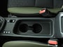 Toyota Yaris Cross 1.5 Hybrid Explore | Parkeer sensoren | Stoelverwarming | Trekhaak |