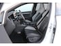 Volkswagen Golf GTE 1.5 eHybrid 272pk | SoH 100% | Trekhaak | Panoramadak | Stoelverkoeling/Verwarming | Head-up Display