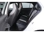 Volkswagen Golf GTE 1.5 eHybrid 272pk | SoH 100% | Trekhaak | Panoramadak | Stoelverkoeling/Verwarming | Head-up Display