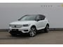 Volvo XC40 Recharge P8 AWD R-Design 20" lm velgen / Warmtepomp / Extra getint glas vanaf de B-Stijl / Google infotainment