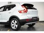 Volvo XC40 T2 Automaat Business Pro | Adaptive cruise control | Parkeersensoren voor + achter | Parkeercamera | Volvo on Call | Stuurwielverwarming | Comfortstoelen | Volvo on Call | Dealeronderhouden