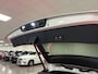 Volvo C40 Single Motor Extended Range Plus | Trekhaak | All Season banden | Adaptieve Cruise Control | Stoel en Stuurwielverwarming | Crystal White | Pilot Assist | BLIS Dode Hoek Detectie | Parkeercamera | Panoramadak | Alcantara/Microtech R-Design bekleding met w