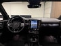 Volvo C40 Single Motor Extended Range Plus | Trekhaak | All Season banden | Adaptieve Cruise Control | Stoel en Stuurwielverwarming | Crystal White | Pilot Assist | BLIS Dode Hoek Detectie | Parkeercamera | Panoramadak | Alcantara/Microtech R-Design bekleding met w