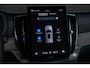 Volvo XC90 2.0 T8 Plug-in hybrid AWD Ultra Dark | Verwarmbare voorstoelen | Verwarmbaar stuurwiel | Ventileerbare voorstoelen | Massagefunctie voorstoelen | Verwarmbare achterbank | Premium Audio by Bowers & Wilkins | Luchtvering | Rondom zichtcamera  | Semi elektrische trekhaak | 21 inch Lichtmetalen velgen