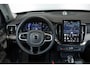 Volvo XC90 2.0 T8 Plug-in hybrid AWD Ultra Dark | Verwarmbare voorstoelen | Verwarmbaar stuurwiel | Ventileerbare voorstoelen | Massagefunctie voorstoelen | Verwarmbare achterbank | Premium Audio by Bowers & Wilkins | Luchtvering | Rondom zichtcamera  | Semi elektrische trekhaak | 21 inch Lichtmetalen velgen