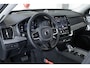 Volvo XC90 2.0 T8 Plug-in hybrid AWD Ultra Dark | Verwarmbare voorstoelen | Verwarmbaar stuurwiel | Ventileerbare voorstoelen | Massagefunctie voorstoelen | Verwarmbare achterbank | Premium Audio by Bowers & Wilkins | Luchtvering | Rondom zichtcamera  | Semi elektrische trekhaak | 21 inch Lichtmetalen velgen