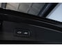 Volvo V60 2.0 T6 Plug-in hybrid AWD Plus Dark | Verwarmbare Voorstoelen (met geheugen), Stuurwiel en Achterbank | Semi-Elektrische Trekhaak | Verwarmbare Voorruit | Premium Audio by Harman Kardon | 360-Camera