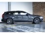 Volvo V60 2.0 T6 Plug-in hybrid AWD Plus Dark | Elek. Glazen Panoramdak | Verwarmbare Voorstoelen (met geheugen), Stuurwiel en Achterbank | Semi-Elektrische Trekhaak | Verwarmbare Voorruit | Premium Audio by Harman Kardon | 360-Camera