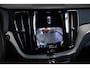 Volvo XC60 B5 Inscription | Luchtvering | Bowers & Wilkins Premium Audio | Panoramadak | Electrische Bedienbare Voorstoelen | Parkeerverwarming | 360° Parkeercamera | Gelamineerde Zijruiten | 20'' Lichtmetalen velgen | BLIS | Adaptive Cruise Control |
