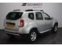 Dacia Duster 1.6 Lauréate 2wd 105pk | Trekhaak | Airco | Elektr. Ramen | 16"