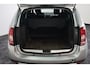 Dacia Duster 1.6 Lauréate 2wd 105pk | Trekhaak | Airco | Elektr. Ramen | 16"