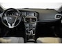 Volvo V40 T3 Momentum | 16'' Lichtmetalen velgen | Navigatie | Climate Control | Cruise Control | Dealeronderhouden | Blond stoffen bekleding |