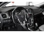 Volvo V40 T3 Momentum | 16'' Lichtmetalen velgen | Navigatie | Climate Control | Cruise Control | Dealeronderhouden | Blond stoffen bekleding |