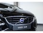 Volvo V40 T3 Momentum | 16'' Lichtmetalen velgen | Navigatie | Climate Control | Cruise Control | Dealeronderhouden | Blond stoffen bekleding |
