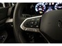 Volkswagen Golf R-Line Edition 1.5 eTSI 150pk DSG Automaat Adaptive cruise control, Achteruitrijcamera, LED koplampen, Navigatie, Stuurwiel verwarmd