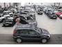 Ford Fusion 1.6-16V Luxury Airco, Stuurbekrachtiging
