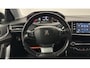 Peugeot 308 SW 1.2 PureTech Blue Lease Allure LM PANO TREKHAAK CRUISE CARPLAY NAVIGATIE.