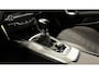 Peugeot 308 SW 1.2 PureTech Blue Lease Allure LM PANO TREKHAAK CRUISE CARPLAY NAVIGATIE.