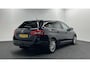 Peugeot 308 SW 1.2 PureTech Blue Lease Allure LM PANO TREKHAAK CRUISE CARPLAY NAVIGATIE.