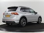 Volkswagen Tiguan 1.4 TSI eHybrid R-Line | Panoramadak | Leder | Trekhaak | 360 Camera | Sfeerverlichting | Adaptive cruise | 20'' | Carplay | Adaptief onderstel | Matrix LED | Park Assist | PHEV | Plug In
