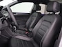Volkswagen Tiguan 1.4 TSI eHybrid R-Line | Panoramadak | Leder | Trekhaak | 360 Camera | Sfeerverlichting | Adaptive cruise | 20'' | Carplay | Adaptief onderstel | Matrix LED | Park Assist | PHEV | Plug In
