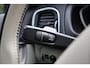 Volvo V40 2.0 T2 Momentum Navi | Clima | Standkachel | Adap LED | Stoelverwarm | Premium Audio | Half leder | Etc.