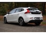 Volvo V40 2.0 T2 Momentum Navi | Clima | Standkachel | Adap LED | Stoelverwarm | Premium Audio | Half leder | Etc.