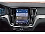 Volvo V60 T6 350PK Plug-in hybrid AWD Plus Dark | Trekhaak | 360 Camera | Harman/Kardon |
