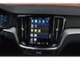 Volvo V60 T6 350PK Plug-in hybrid AWD Plus Dark | Trekhaak | 360 Camera | Harman/Kardon |