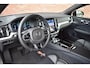 Volvo V60 T6 350PK Plug-in hybrid AWD Plus Dark | Trekhaak | 360 Camera | Harman/Kardon |