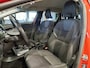 Volvo V40 2.0 T2 Nordic+ Brandweer rood | Navigatie | Cruise | Nette auto