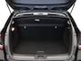 Renault Captur 1.3 TCe 140 Intens | 1500kg geremd | Stoel- en stuurwielverwarming | Lane assist | Adaptieve cruise control |